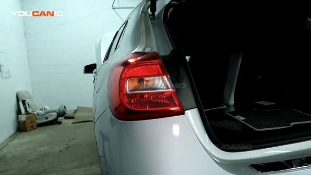 2014-2020 Mercedes Benz GLA250 - Tail Light Removal And Signal Light Replacement