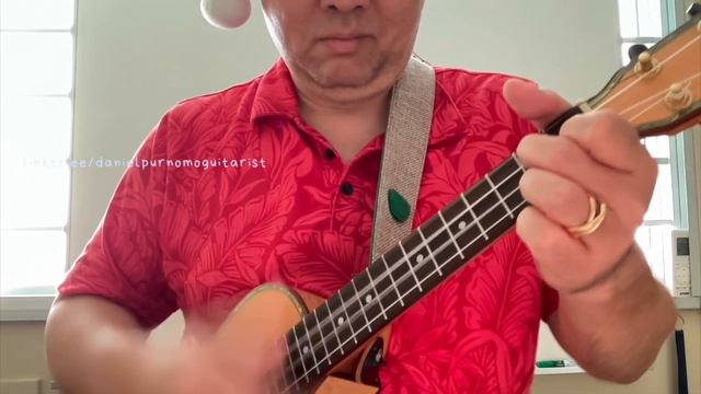 Rockin' Around The Christmas Tree - Daniel Purnomo, Fingerstyle Ukulele Cover смотреть онлайн