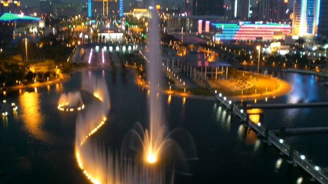 Dongguan Hotel смотреть онлайн