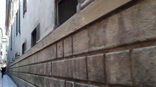 Сто церквей на один квадратный километр в Милане! Зачем? Потому что это технические обьекты смотреть онлайн