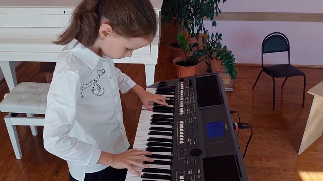 Believer - PSR-S670 cover смотреть онлайн