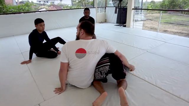 Straight Ankle Lock Counter to Omoplata смотреть онлайн