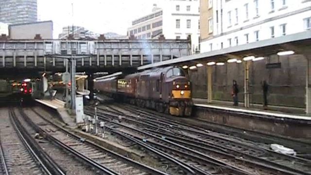 37676 at London Victoria - 24th February 2010 смотреть онлайн