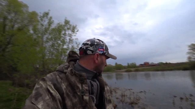 Я ждал эту рыбалку! Ловля карася на поплавок в тихом лесу. смотреть онлайн