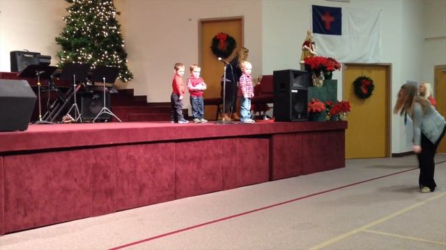 Boys Xmas Program смотреть онлайн