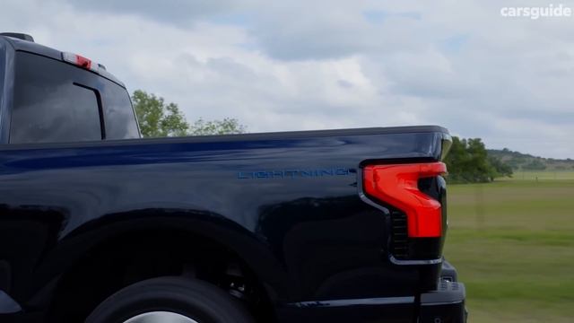 Ford F150 Lightning review: The electric 4x4 dual-cab ute we NEED in Australia! смотреть онлайн