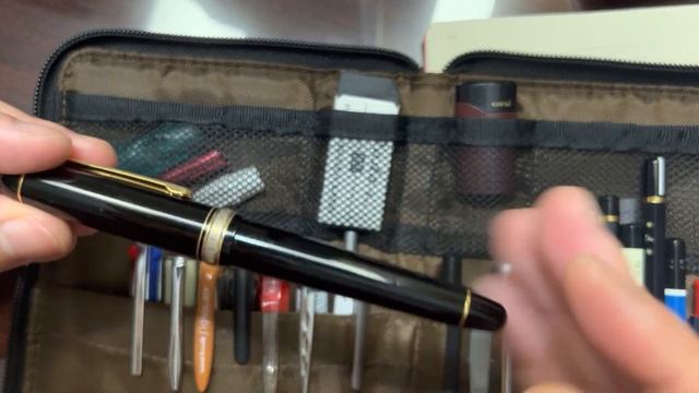 What's in my EDC pen case! By popular request, here's what I bring all the time for work and travel смотреть онлайн