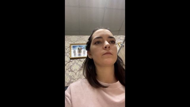 КРОВАВЫЙ маникюр в Цирюльнике. Обзор на маникюр в салоне / Треш обзор Томск смотреть онлайн