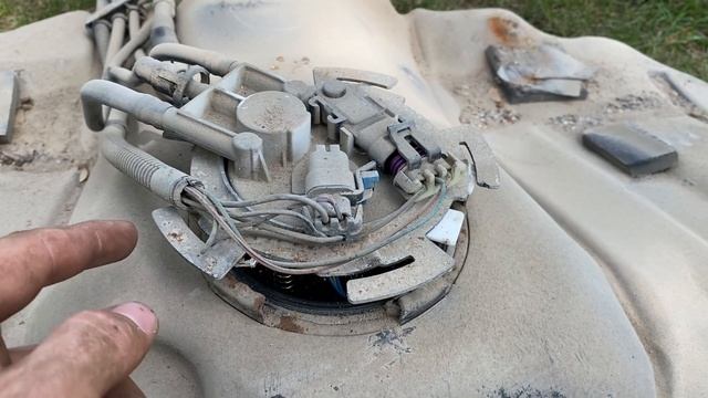 How to Replace Fuel Pump Oldsmobile Alero 99 00 01 02 03 04 1999 2000 2001 2002 2003 2004 смотреть онлайн