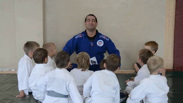 Valesio Senna(Brazil) Black Belt BJJ for russians Kids смотреть онлайн