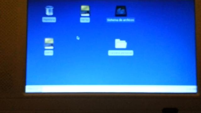 Debian para netbook Prixton 1282GA (versión febrero 2013) смотреть онлайн