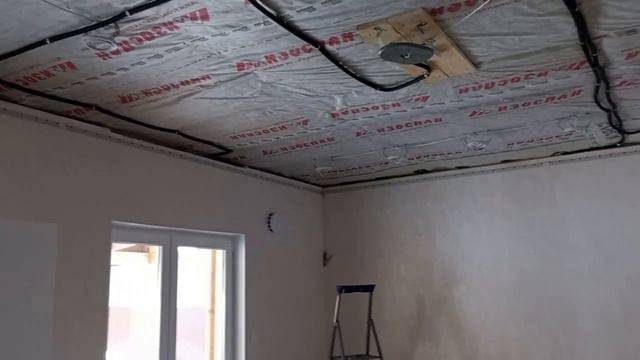 Монтаж натяжного потолка. День второй смотреть онлайн