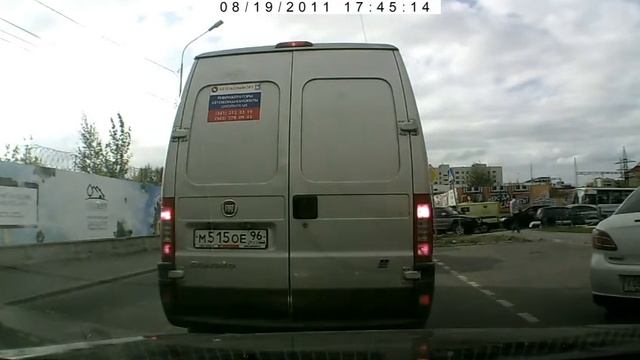 Улица Советская у ТЦ Гудвин.avi смотреть онлайн