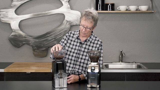 Eureka Mignon Filtro vs. Baratza Virtuoso+ | Coffee Comparison смотреть онлайн