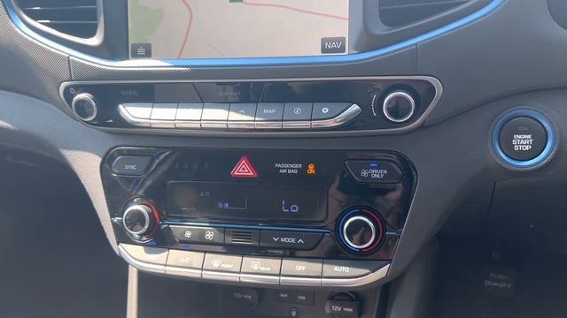 HYUNDAI IONIQ 1.6 PREMIUM SE MHEV 5d смотреть онлайн