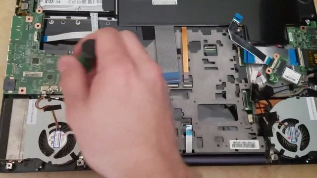 How to open MSI gaming laptop? смотреть онлайн