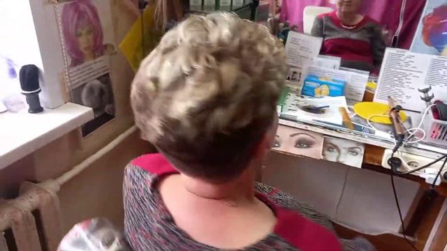 Стрижка .химия . мелирование шапочкой. смотреть онлайн