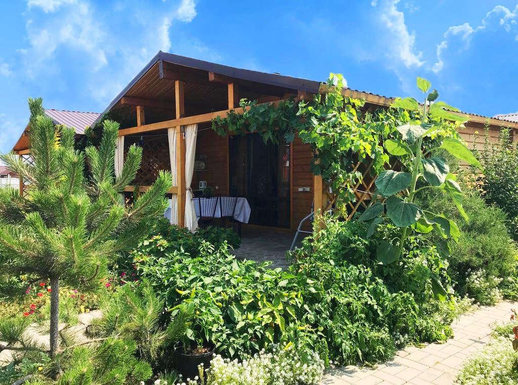 Кучугуры снять жилье недорого. Цены на отдых в Кучугурах. «Уютный коттедж» ГОСТЕВОЙ ДОМ