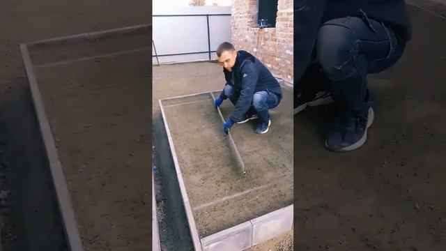 Paving of sidewalk tiles укладка тротуарной плитки брусчатки старый город смотреть онлайн