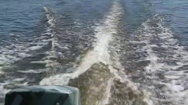 На глиссе под В 8 смотреть онлайн