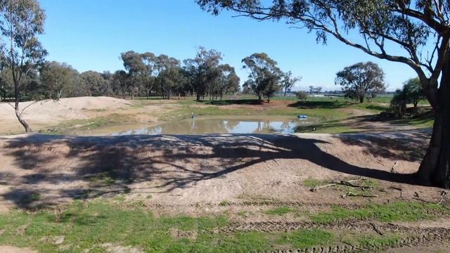 Emu farm australia смотреть онлайн