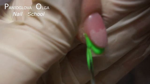 Летний дизайн ногтей 2022 зеленый выкладной френч коррекция и лепка 3 д гелем