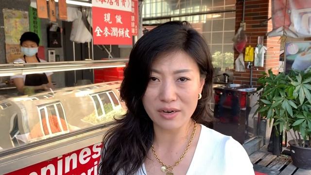 台中阿靜潤餅 смотреть онлайн