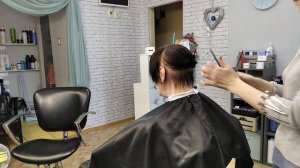 КАК ПОДСТРИЧЬ ЗАТЫЛОК В ЖЕНСКОЙ СТРИЖКЕ/ Процесс стрижки волос