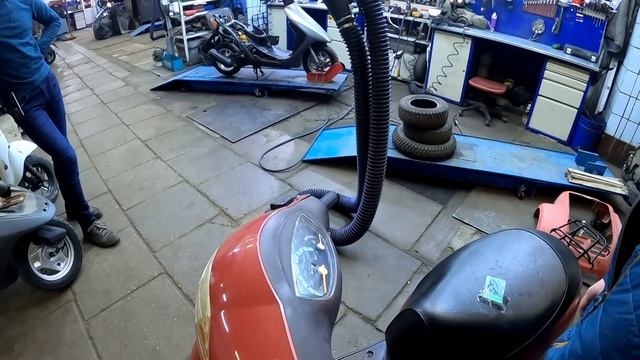 Живой 20-ти летний японец, это реально? Покупка Honda Tact 51. смотреть онлайн