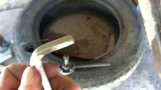 3 - Замена передних тормозных дисков Transit 2.2 2007 смотреть онлайн