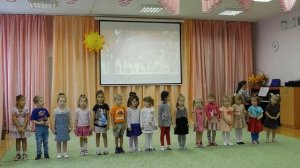 Песня "Осень в гости к нам идет" сл. Е. Гомоновой