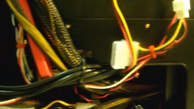 INTEL i5 2500K overclocked at 4.7 GHZ on a Cooler Master HAF 932(insde the chassis) смотреть онлайн