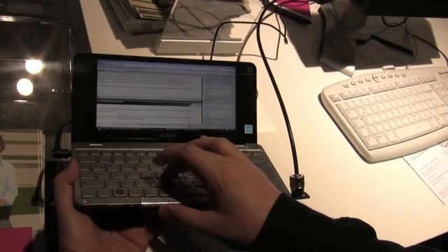 CeBIT 2009 Sony Vaio P смотреть онлайн