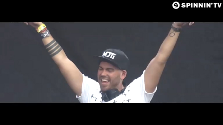 Bassjackers & Joe Ghost Ft. MOTi - On The Floor Like (14.03.2016)