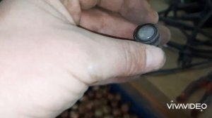 Замена роликов сдвижной двери Renault Kangoo 2, нижняя петля.