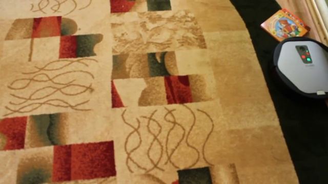 Робот-пылесос Iclebo Arte на ковре смотреть онлайн