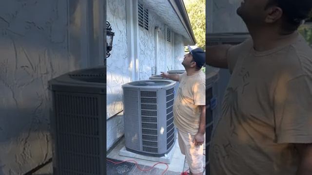 Rinnai Water Heater Emitting Gas Smell - FIX! смотреть онлайн