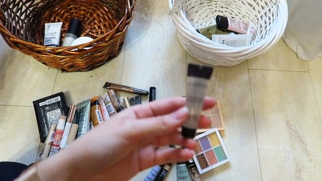 РАЗБИРАЮ КОСМЕТИКУ. ВЫКИДЫВАЮ ЛЮКС Часть 1 смотреть онлайн