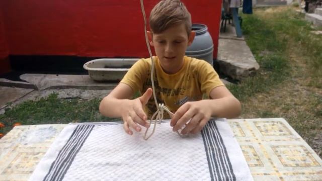 Как зделать штатив из подручных средств? смотреть онлайн