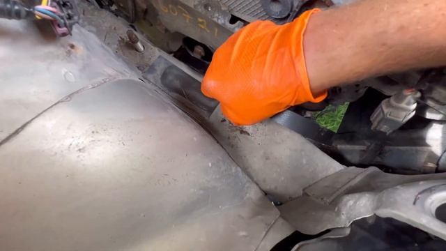 Belt and Tensioner replacement- GMC terrain Chevy Captiva - GM 2.4L смотреть онлайн