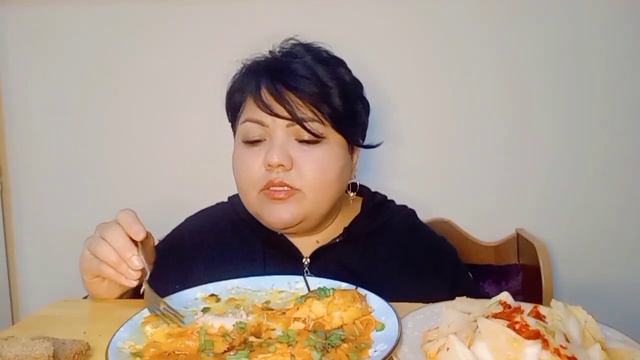 Мукбанг Заливная Рыбка под томатным соусом 🐟/Mukbang fish with tomato sauce/番茄醬吃麵魚 смотреть онлайн