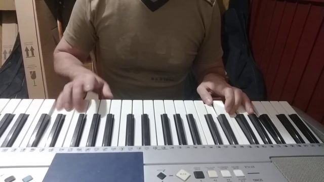 Quem é o Rei da Glória melodia tocada no teclado Yamaha psr e323 смотреть онлайн