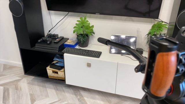 Аксессуары для Canon 90D , 80D, 77D ! Клетка, ручки, защитные стекла, батарея. смотреть онлайн