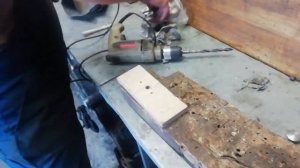 Как просверлить отверстие в резине