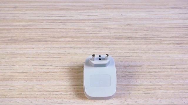 European Travel Plug Adapter,International Power Plug Adapter with 2 USB Ports смотреть онлайн