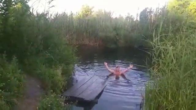 Чистейшаяя речка в деревне смотреть онлайн