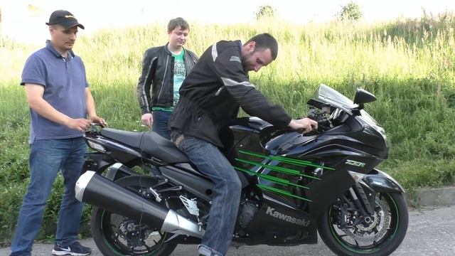 Обзор мотоцикла Kawasaki ZZR1400 смотреть онлайн
