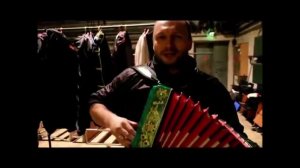 ЭТА ПЕСНЯ ВЗОРВАЛА ИНТЕРНЕТ | ПОРА МОЛОДЦУ ЖЕНИТЬСЯ | Виктор Сорокин