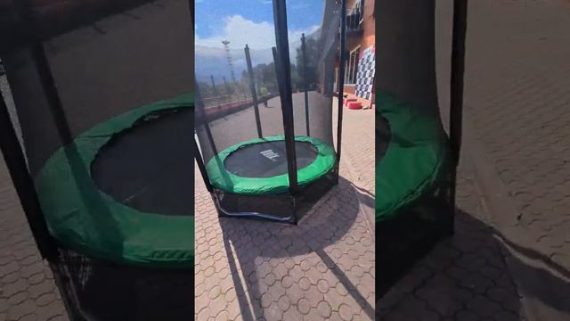 Батут UNIX LINE CLASSIC 6FT OUTSIDE BLUE/GREEN который можно купить в интернет-магазине ОМЕГАСПОРТ смотреть онлайн
