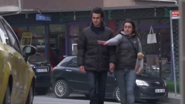Чтобы удивить глухого парня, целый городок выучил язык жестов смотреть онлайн